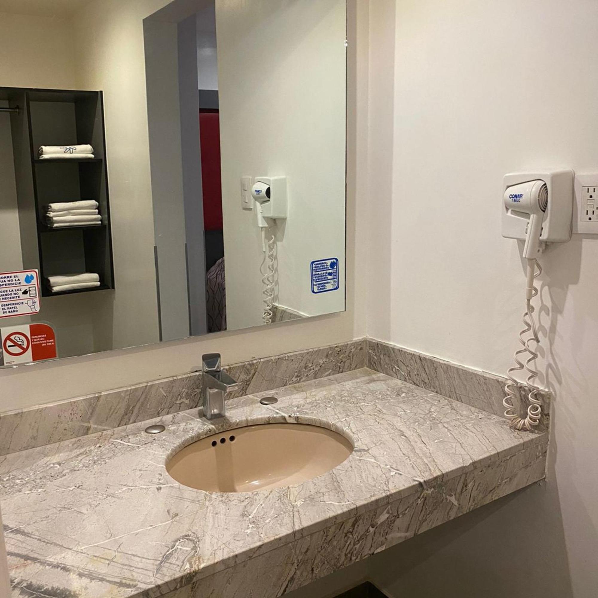 Hotel Atenas Plaza مدينة مكسيكو المظهر الخارجي الصورة